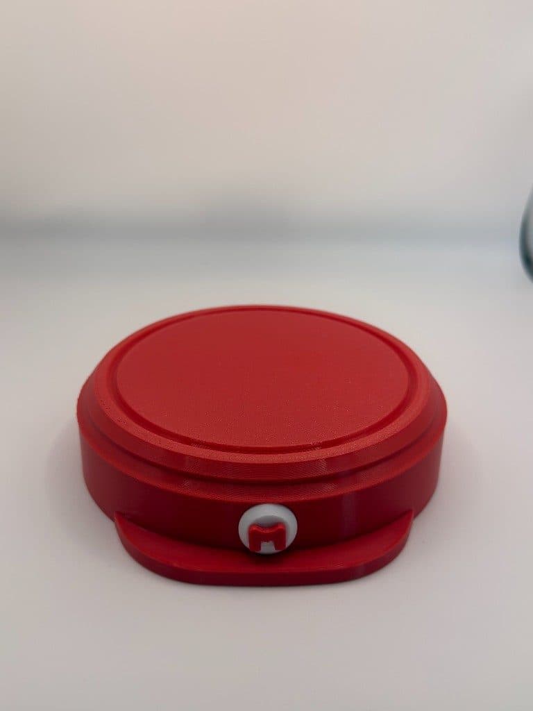 Porta-objetos Super Mario — tampa com M